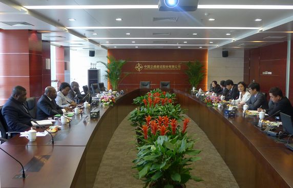 代表团参观中国交通建设股份有限公司