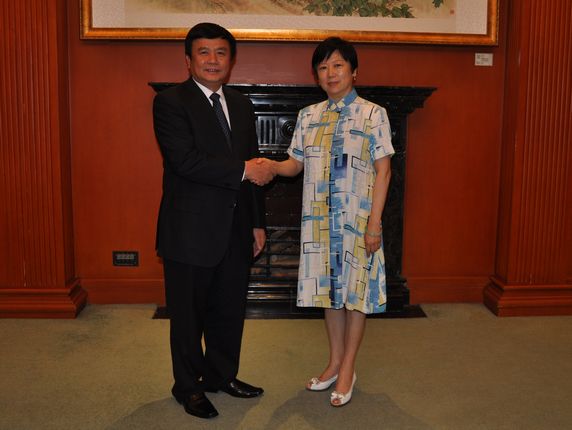 小林会长与团长合影