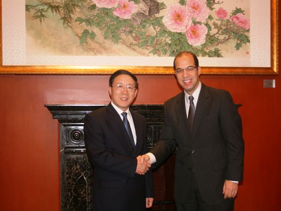 冯佐库副会长会见突尼斯驻华大使