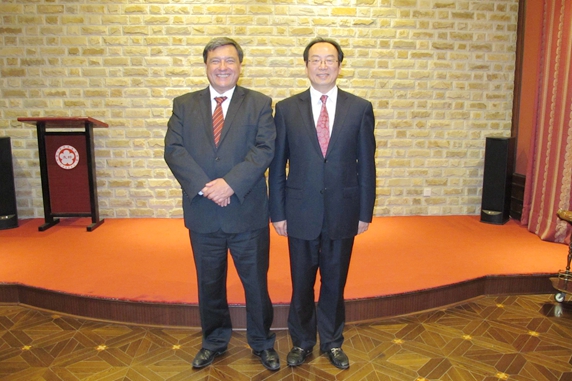 宋敬武副会长会见波兰驻华大使林誉平