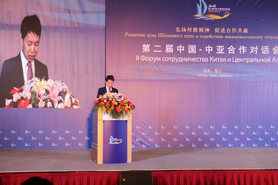 户思社副会长在开幕式上致辞 户思社副会长在开幕式上致辞