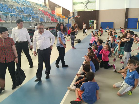 参观犹太小学