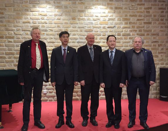 沈昕副主任会见德中友协联合会主席团成员
