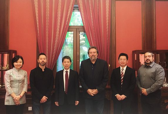 户思社副会长与代表团一行合影