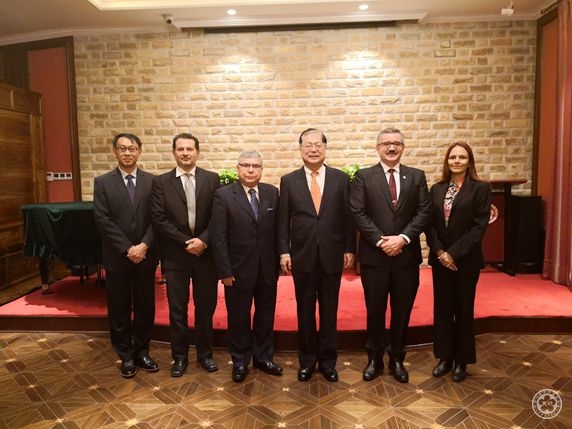 谢元副会长会见玻利维亚圣克鲁斯省大学校长团
