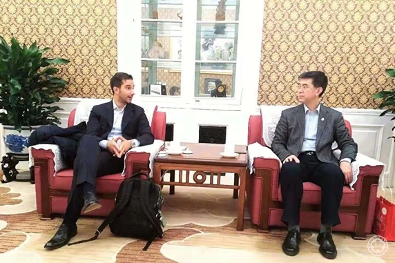 欧亚部副主任吕宏伟与意大利闻绮公司大中华区总经理马可·格林会谈