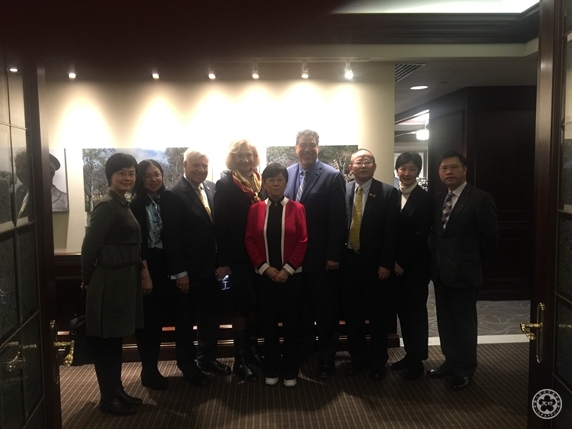 李小林会长与美国国际姐妹城协会负责人等合影