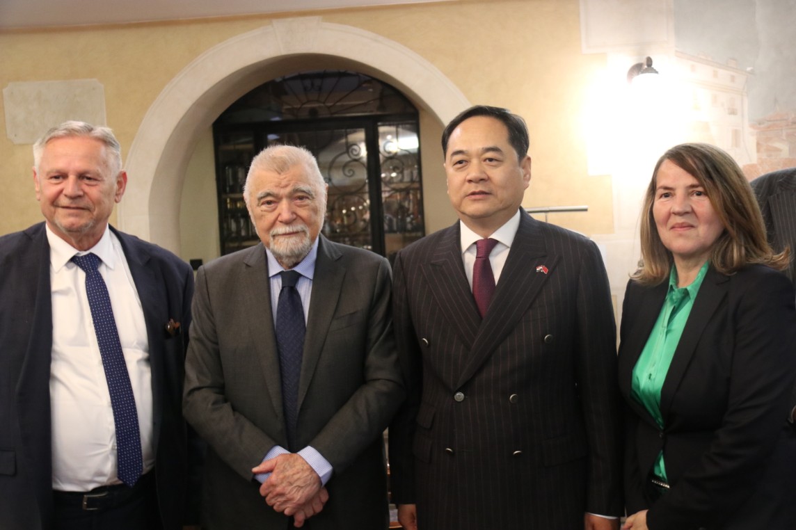 微信图片_20240514160252.jpg
