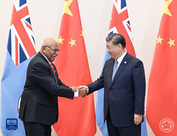 President Xi Jinping Meets with Fijian Prime Minister Sitiveni Rabuka
